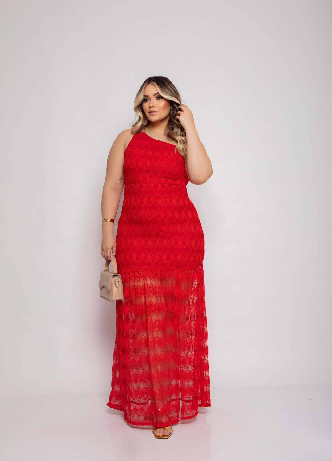 Vestido de Renda com Metal na Alça